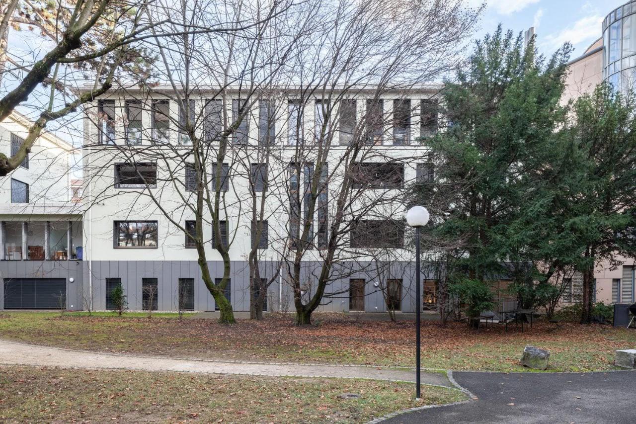 Apartamento 2,5 Zi Design Loft Mit Gartensitzplatz *